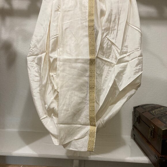 Silk maroon kurta with cream doti - Picture 2 of 4